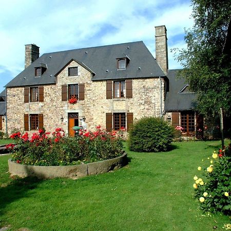 Logis Hotel Restaurant Manoir De L'Acherie Sainte-Cécile Екстериор снимка