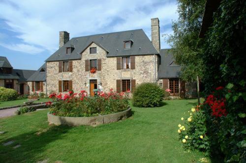 Logis Hotel Restaurant Manoir De L'Acherie Sainte-Cécile Екстериор снимка