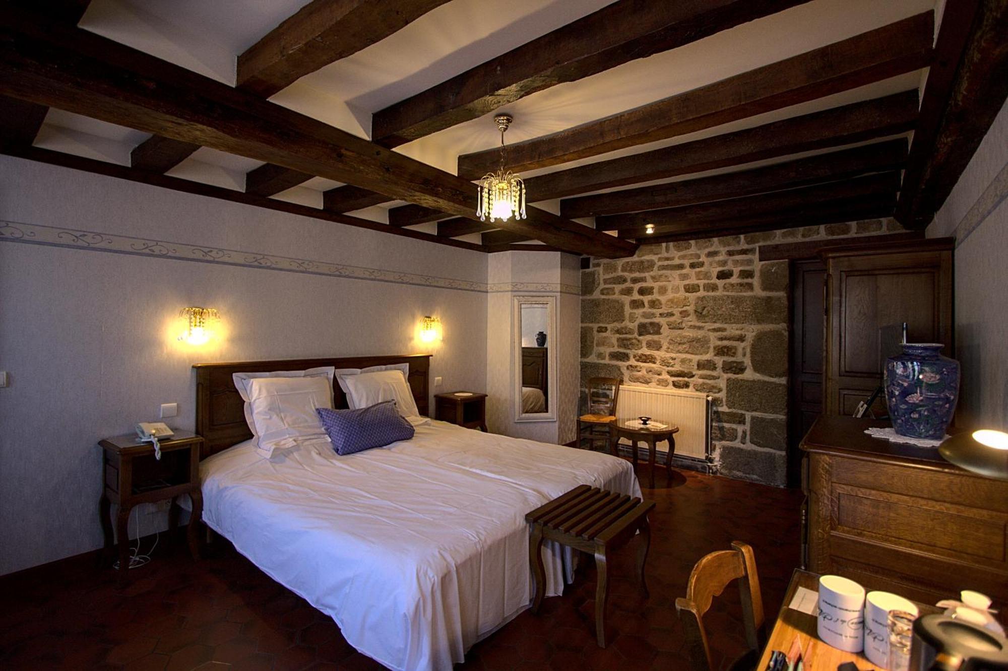 Logis Hotel Restaurant Manoir De L'Acherie Sainte-Cécile Екстериор снимка
