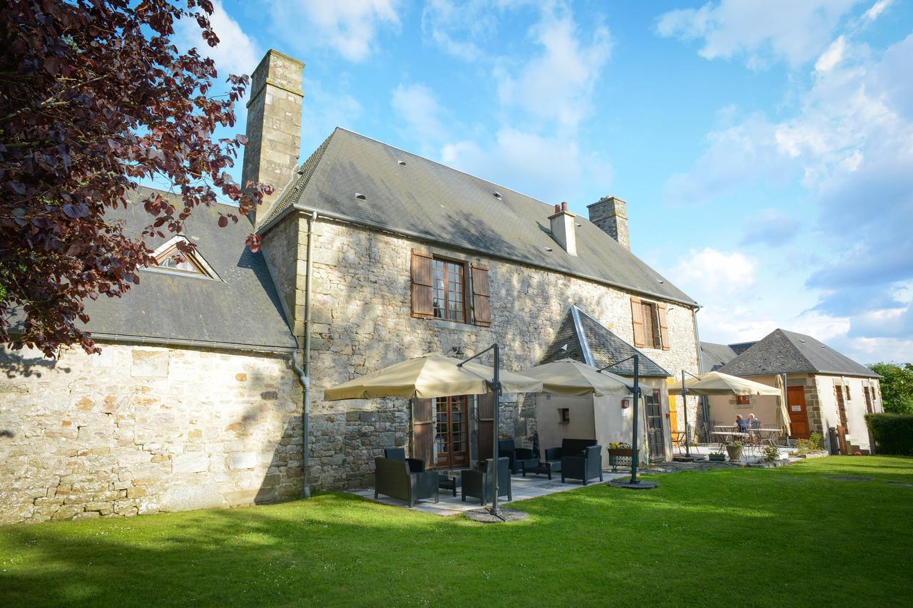 Logis Hotel Restaurant Manoir De L'Acherie Sainte-Cécile Екстериор снимка